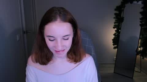 Snapshot of little_pretty_woman chatting on February 26, 11:59 pm little_pretty_woman online show from February 26, 11:59 pm