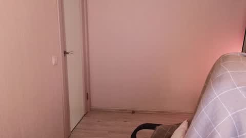 Snapshot of little_pretty_woman chatting on September 25, 5:16 pm little_pretty_woman online show from September 25, 5:16 pm