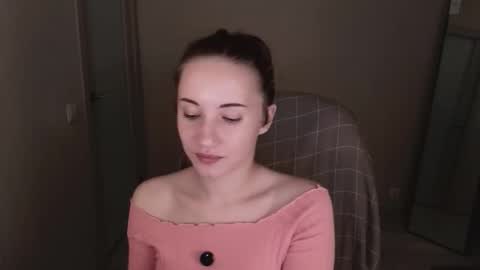 Snapshot of little_pretty_woman chatting on October 8, 3:09 pm little_pretty_woman online show from October 8, 3:09 pm