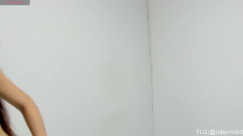 Snapshot of little_rapunsel_ chatting on September 10, 8:14 am RAPUNSEL AND CAIN online show from September 10, 8:14 am