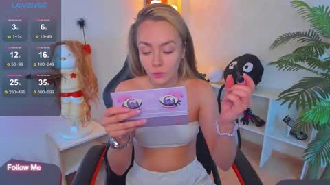 Snapshot of little_rockk chatting on October 11, 4:44 am little_rockk online show from October 11, 4:44 am