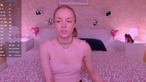 Snapshot of little_rockk chatting on May 8, 10:20 am little_rockk online show from May 8, 10:20 am