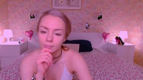 Snapshot of little_rockk chatting on May 11, 11:16 am little_rockk online show from May 11, 11:16 am