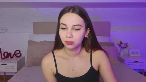 Snapshot of little_siin chatting on November 25, 8:03 am little_siin online show from November 25, 8:03 am