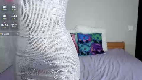 Snapshot of little_sofa99 chatting on November 8, 1:50 am Sonya online show from November 8, 1:50 am