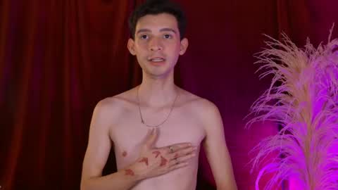 Juan Ferrer online show from May 6, 12:30 am