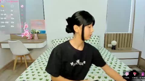 Snapshot of little_yena chatting on July 8, 4:39 am Yena and Gabby online show from July 8, 4:39 am