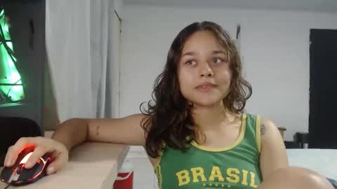 Snapshot of littlecheerry69 chatting on April 15, 2:57 pm littlecheerry69 online show from April 15, 2:57 pm