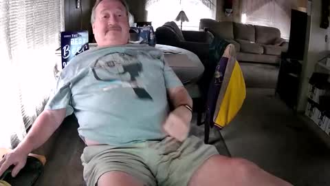 Snapshot of littled83057 chatting on November 1, 4:53 pm Littled83057 online show from November 1, 4:53 pm