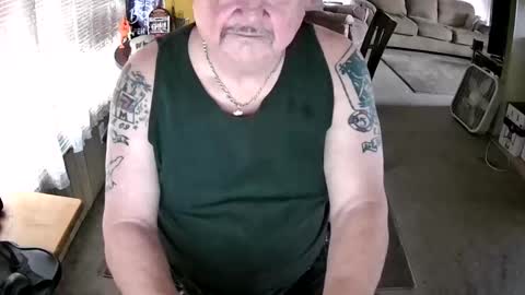 Snapshot of littled83057 chatting on May 28, 7:11 pm Littled83057 online show from May 28, 7:11 pm