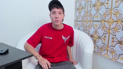 DANNY online show from November 16, 3:39 pm