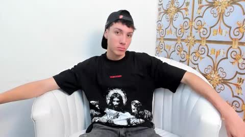 DANNY online show from January 5, 7:50 pm