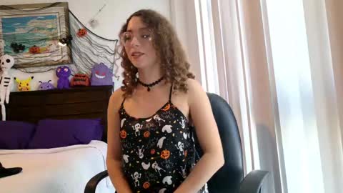 littledeathtrap online show from October 13, 8:20 pm