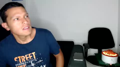 Snapshot of littledicklatin chatting on February 16, 3:04 am Manu online show from February 16, 3:04 am