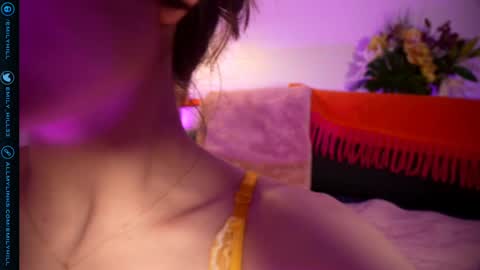 Emily Hill online show from November 8, 9:13 pm