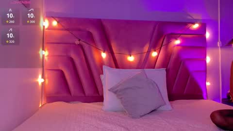 Snapshot of littleebonymommy chatting on October 22, 2:45 am Tania online show from October 22, 2:45 am