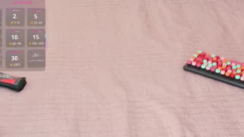 Snapshot of littleebonymommy chatting on November 14, 8:40 pm Tania online show from November 14, 8:40 pm