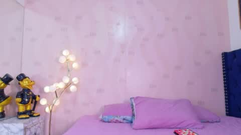 Tania  online show from May 1, 7:29 pm