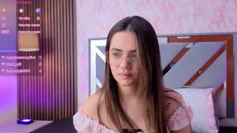 Sara online show from March 10, 11:15 am