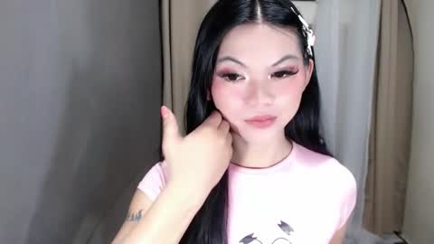 littlelace_ online show from May 21, 12:17 am