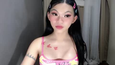 littlelace_ online show from June 23, 3:37 am