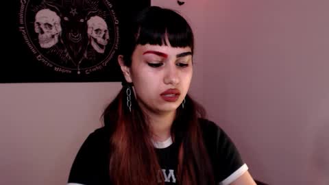 Snapshot of littleluciferrr chatting on November 4, 11:26 pm Lucifer online show from November 4, 11:26 pm