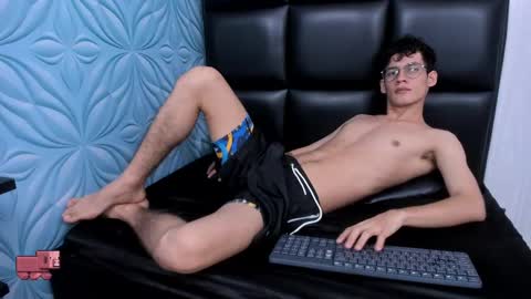 Snapshot of littlemax23 chatting on September 25, 11:36 am MAX online show from September 25, 11:36 am