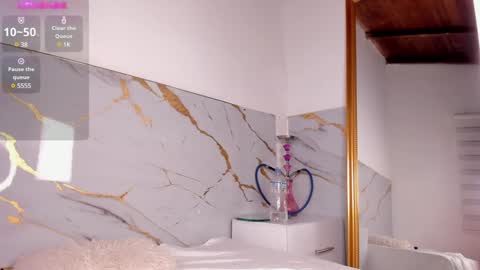 Snapshot of littlemichiko chatting on January 30, 2:16 am littlemichiko online show from January 30, 2:16 am