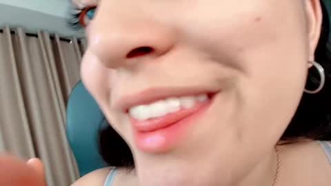 Sarahs Room online show from October 3, 10:29 pm