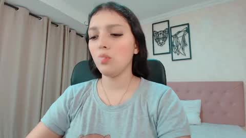 Sarahs Room online show from May 6, 1:14 am