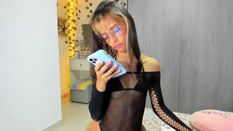 Snapshot of littlemoon18 chatting on November 24, 11:48 pm Luna online show from November 24, 11:48 pm