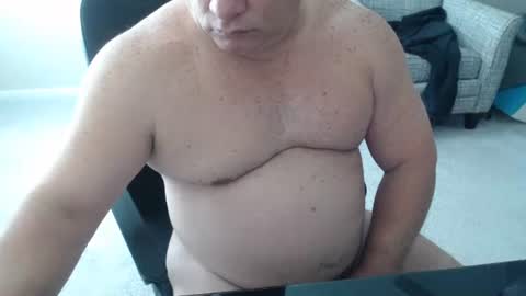 Snapshot of littleone1111765968 chatting on November 1, 4:31 pm littleone1111765968 online show from November 1, 4:31 pm