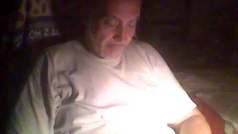 Snapshot of littlepaul2 chatting on June 21, 8:44 pm LittlePaul online show from June 21, 8:44 pm