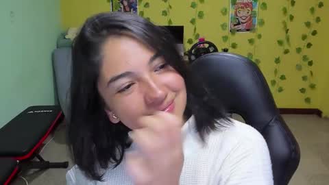 Snapshot of littleprety6969 chatting on November 23, 11:26 pm Mia Wednesday to Sunday 730 am to 1030 am Colombian Hour D online show from November 23, 11:26 pm