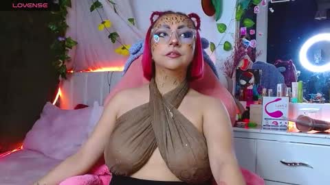 Snapshot of littlerouse_ chatting on October 31, 2:34 am Ruby Rouse online show from October 31, 2:34 am