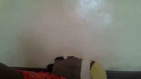 Snapshot of littlesandie chatting on October 30, 6:59 am littlesandie online show from October 30, 6:59 am