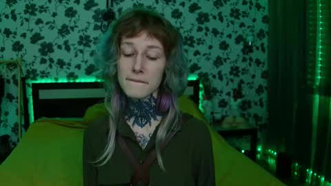 Niki  free tg channel with some photos gifs and info about streams  online show from October 6, 8:06 pm