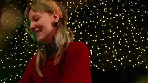 Niki  free tg channel with some photos gifs and info about streams  online show from March 4, 3:40 pm