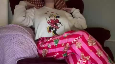 Snapshot of littlesugarpea chatting on November 21, 10:19 pm Little Sugar Pea online show from November 21, 10:19 pm