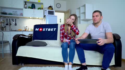 Little Tifany online show from December 26, 9:33 am