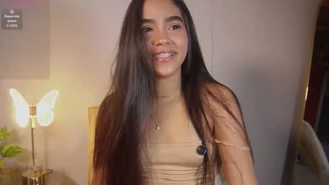 Snapshot of littletammy_ chatting on March 28, 4:39 pm littletammy_ online show from March 28, 4:39 pm