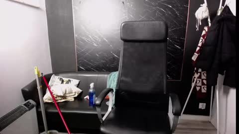 Snapshot of littleviki_ chatting on March 3, 5:09 am Viki online show from March 3, 5:09 am