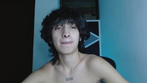 Snapshot of littlextrem chatting on May 17, 12:52 am Eros online show from May 17, 12:52 am