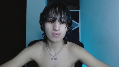 Snapshot of littlextrem chatting on June 5, 1:23 am Eros online show from June 5, 1:23 am