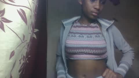Snapshot of littleyanah chatting on September 11, 11:27 pm yanah online show from September 11, 11:27 pm