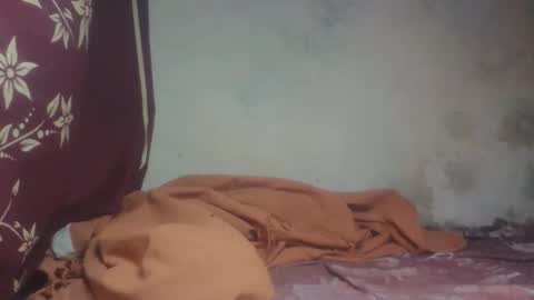Snapshot of littleyanah chatting on September 13, 1:49 am yanah online show from September 13, 1:49 am
