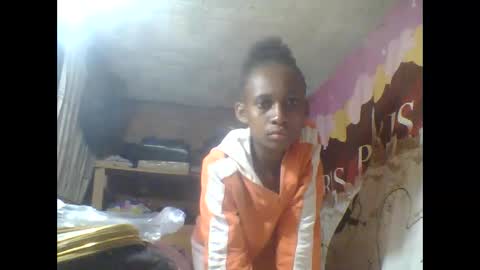 Snapshot of littleyanah chatting on October 5, 4:27 pm yanah online show from October 5, 4:27 pm