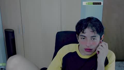 Snapshot of littlezhalem chatting on November 19, 1:49 am littlezhalem online show from November 19, 1:49 am