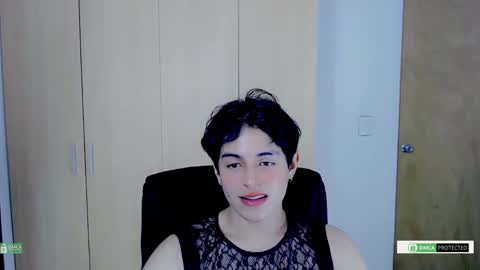 Snapshot of littlezhalem chatting on November 25, 11:27 pm littlezhalem online show from November 25, 11:27 pm