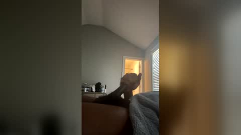 Snapshot of littysmash_hub chatting on March 21, 7:06 pm littysmash_hub online show from March 21, 7:06 pm